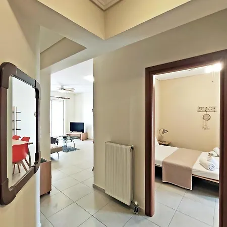 Apus Family Lefkáda